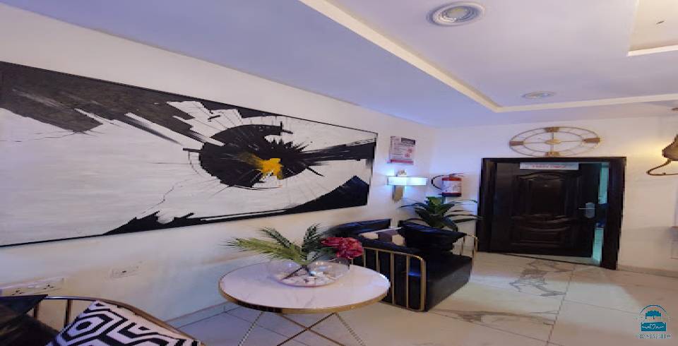 El Rey Luxury Apartment